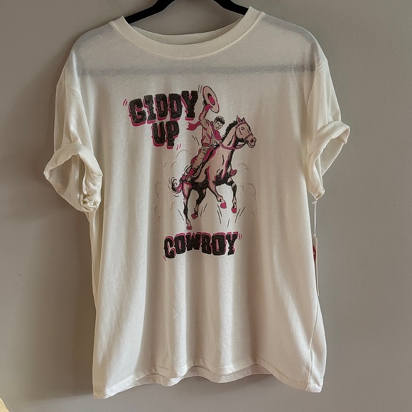 NWT Wildfox • ‘Giddy up Cowboy’ Ryan EX BF graphic tee - Picture 2 of 8